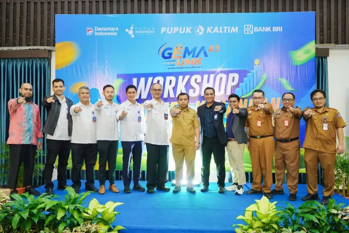 Foto istimewa: Swafoto manajemen Pupuk Kaltim, Pemkot Bontang, BRI Cabang Bontang dan pelaku usaha dalam kegiatan binaan keterampilan manajemen keuangan sebagai bentuk pembinaan berkelanjutan di Gedung Koperasi Karyawan Pupuk Kaltim, Senin (3/8/2026).